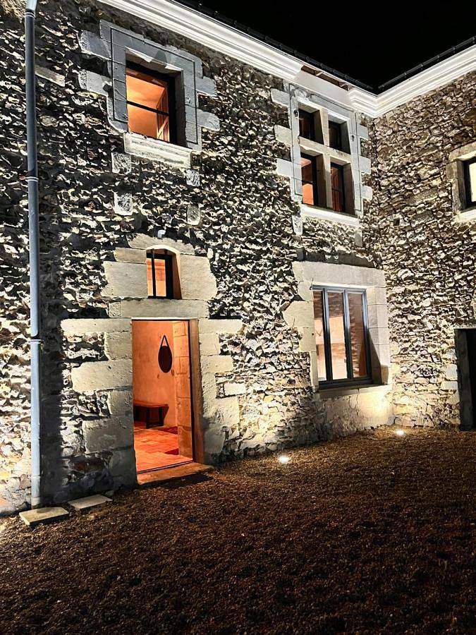 Location de vacances pour 4 personnes, avec jacuzzi ainsi que terrasse et jardin à Durtal - 3