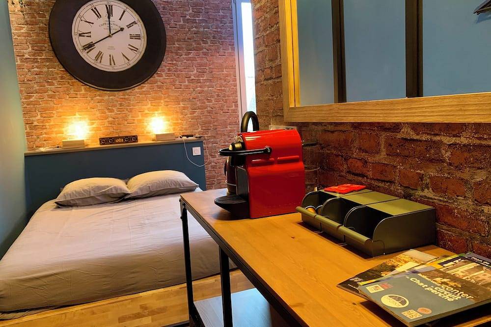 Entire apartment, ★ Studio Grévy ★ fully equipped - Heart of downtown - Wifi fiber - Netflix in Dole, Jura