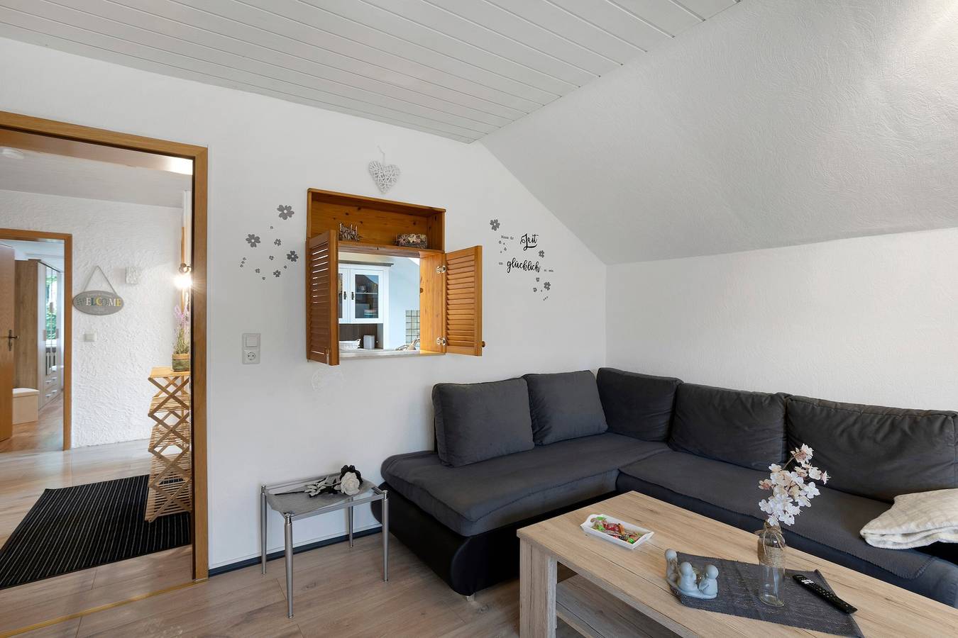 Ganze Wohnung, Ferienwohnung 'Sara's' mit privatem Garten, Wlan und Klimaanlage in Plettenberg, Märkischer Kreis