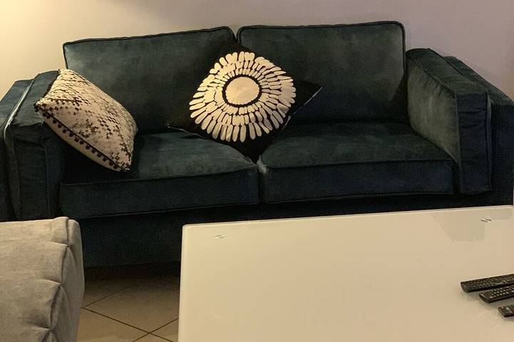 Gîte pour 8 personnes, avec terrasse et jardin dans La Meignanne