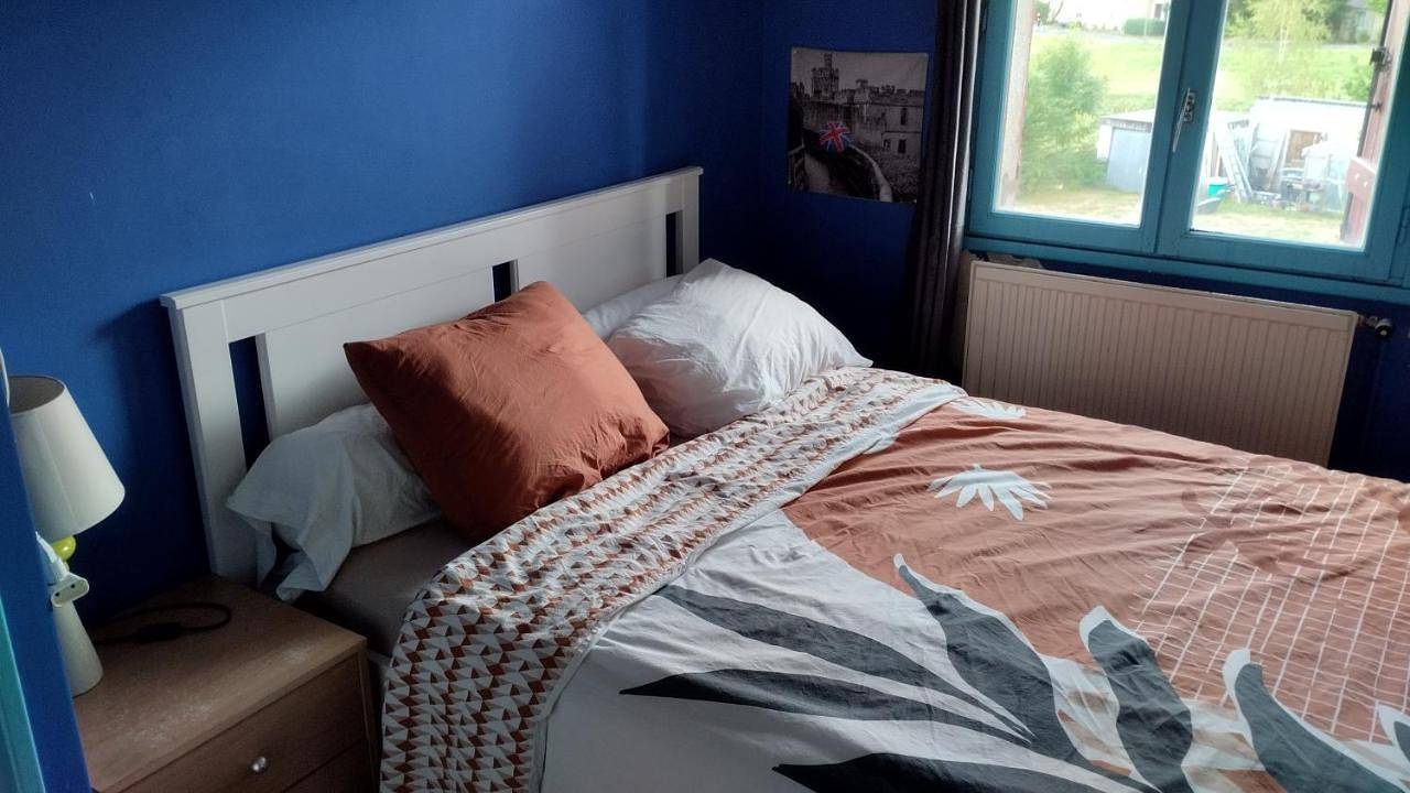 Appartement entier, One-Bedroom Apartment in Éguzon-Chantôme, Région de La Châtre