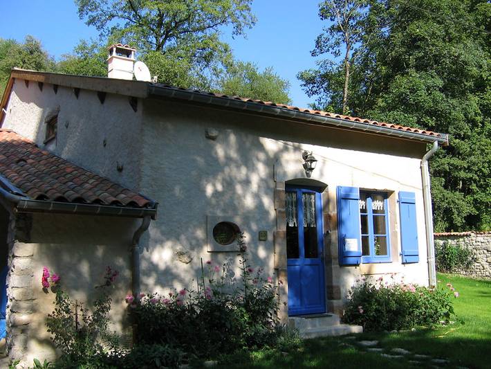 Gîte pour 5 personnes, avec terrasse et jardin, animaux acceptés dans Beausite