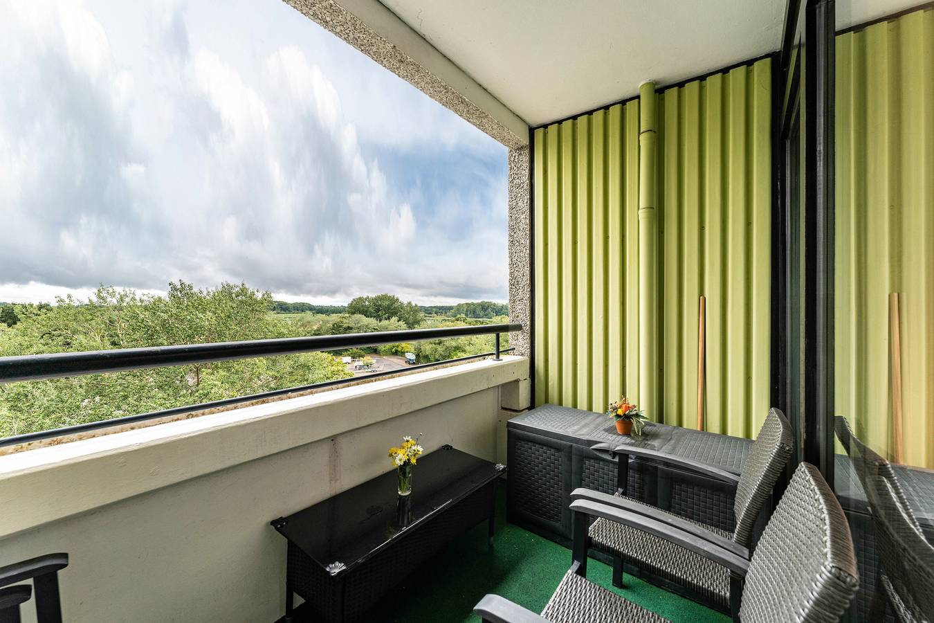 Hel leilighet, Apartment 'segelyachten-perle' with Lake View, Balcony and Wi-Fi in Kielfjorden, Kiel