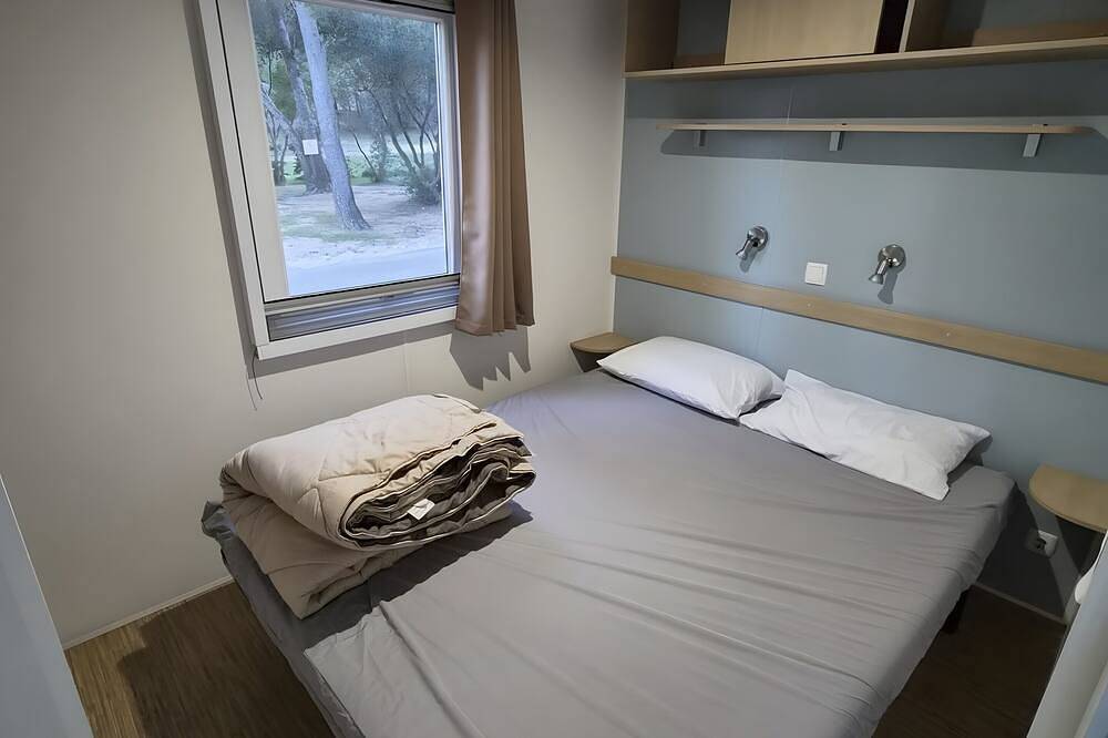 Mobil-home « Lou Souleï » avec piscine partagée, Wi-Fi et climatisation in Carry-le-Rouet, Côte méditerranéenne (France)