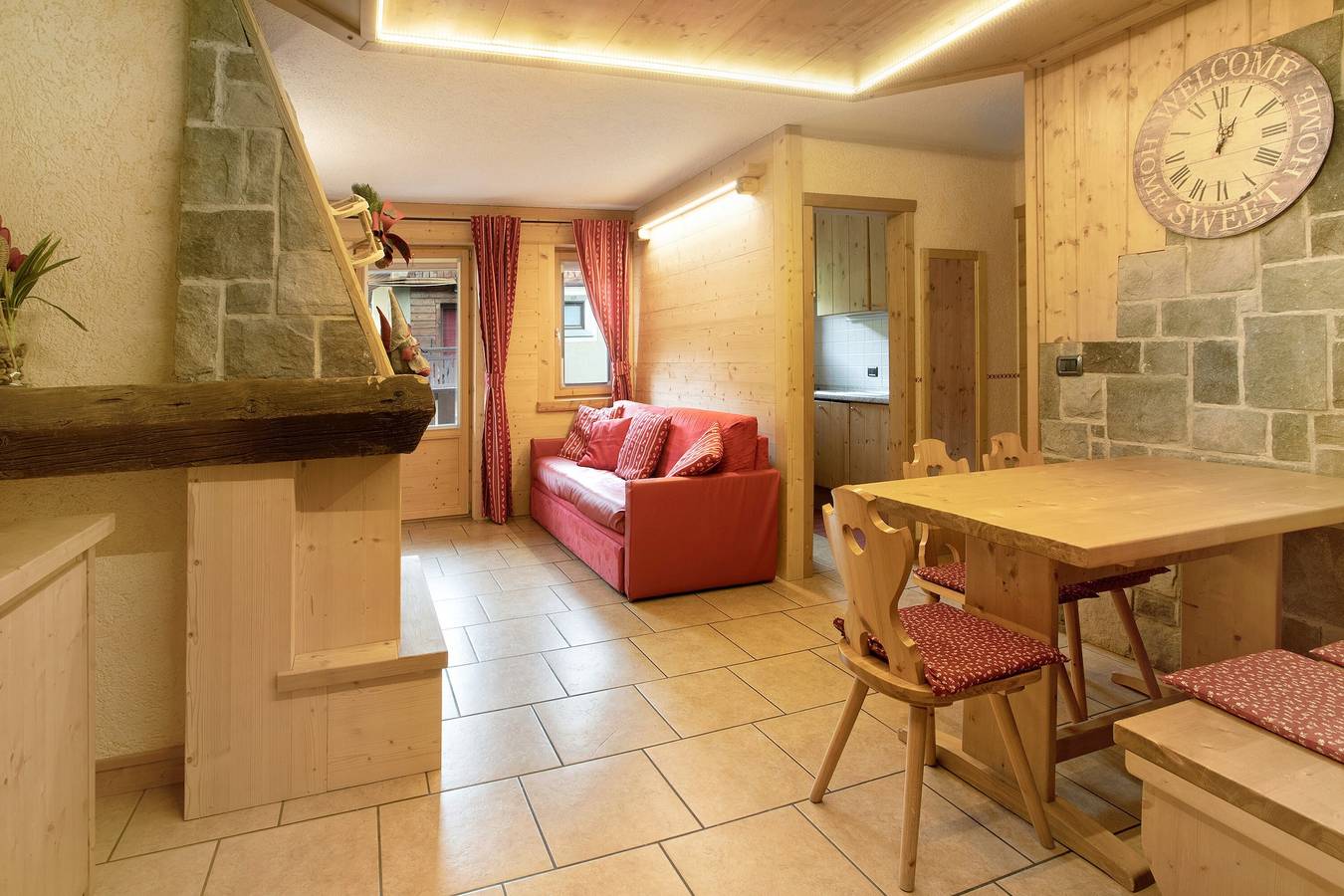 Appartamento intero, Appartamento per vacanze 'Baita Dei Ski App 3' vicino alle piste con balcone e Wi-Fi in Livigno (Borgo), Livigno
