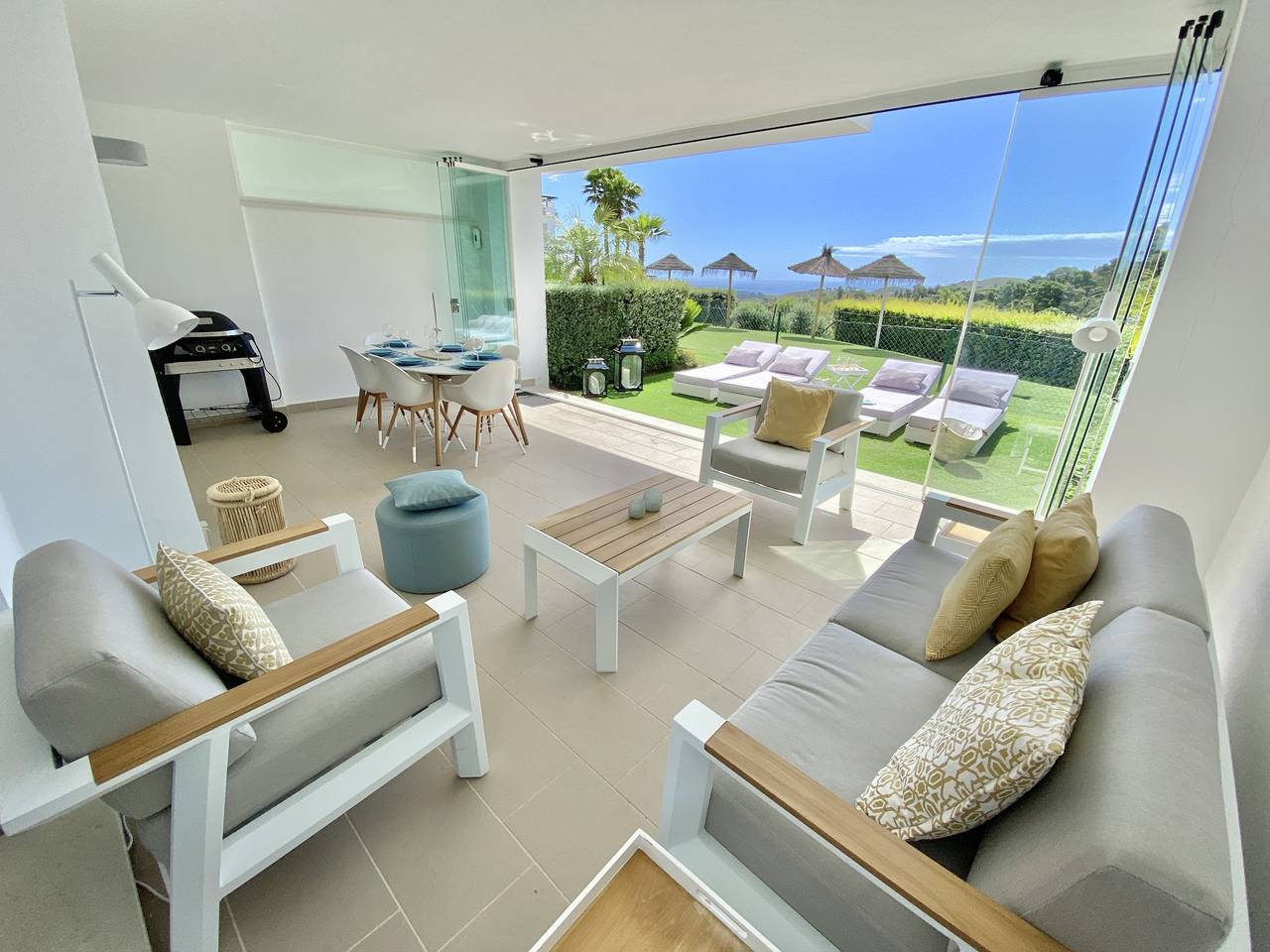 Appartement entier, Appartement de vacances pour 6 personnes avec jardin in Urbanizacion Las Jacarandas, Ojén