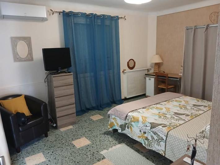 Gîte pour 2 personnes, avec jardin et vue à Prades - 2