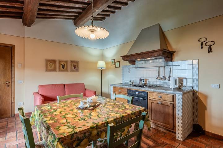 Appartamento intero, Appartamento 'La Legnaia' con piscina condivisa, Wi-Fi e aria condizionata in Fucecchio, Firenze province