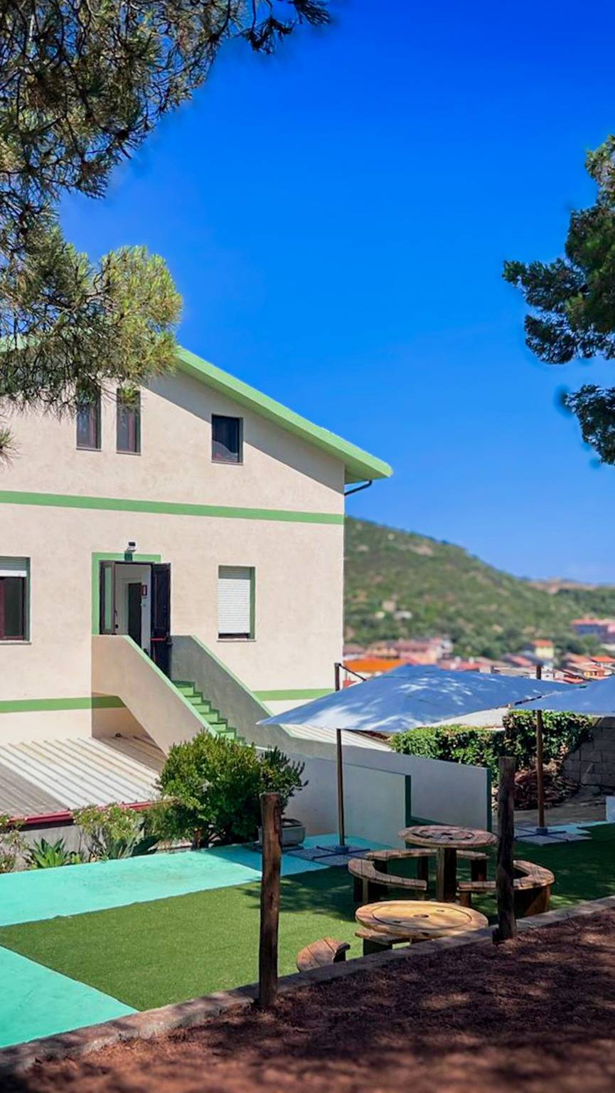 Camera doppia con bagno privato e vista mare in Gonnesa, Iglesiente