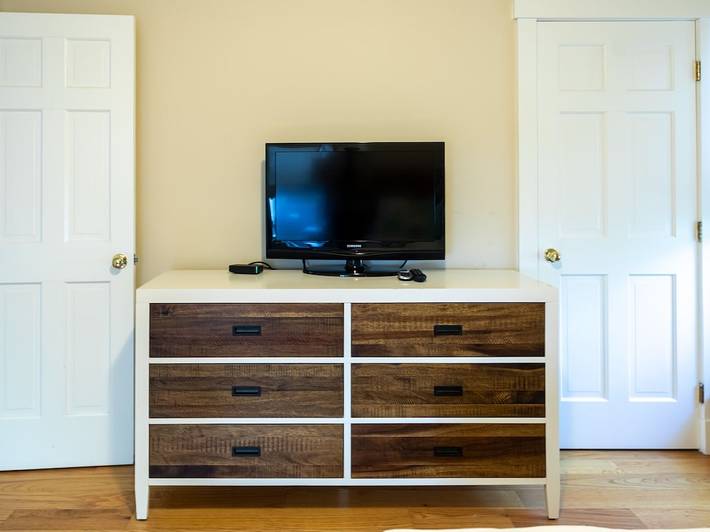 Vacation rental for 9 people, with yard in Oak Bluffs