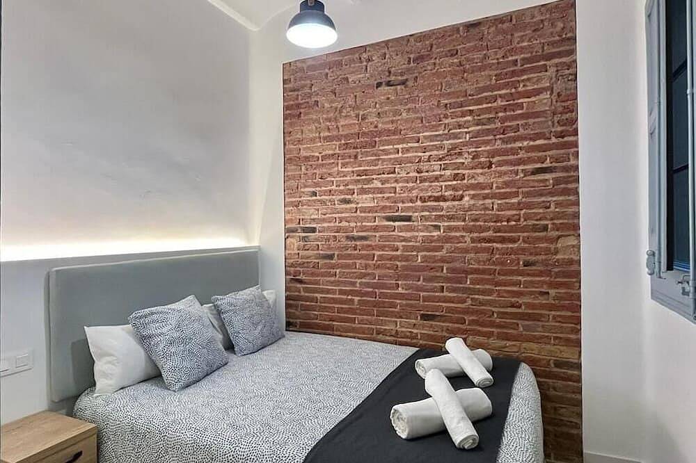 Ganze Wohnung, Lv 12 Apartment near Barcelona beach - 2 bedrooms with double bed in Barcelona Zentrum, Barcelona