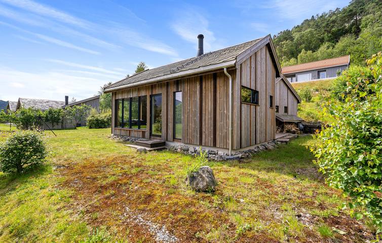Ferienhaus für 12 Personen mit Terrasse in Hjelmeland