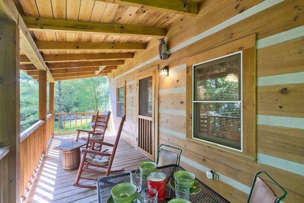 Porch Swing, Jacuzzi Tub, Wi-Fi, Dogs ok, near Np in Tuckaleechee, Blount County