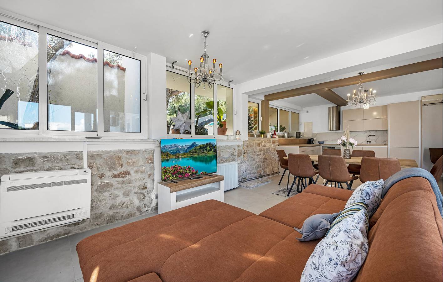 Ganze Ferienwohnung, Ferienwohnung für 8 Personen mit Pool in Jezera, Murter