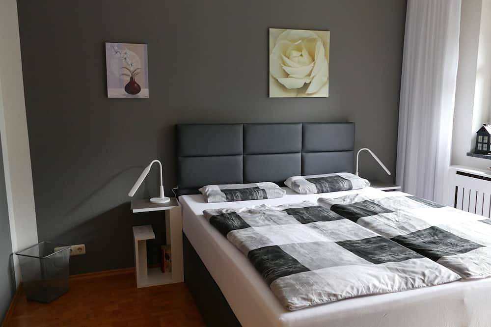 Komfortables Ferienhaus mit Pool, Sauna, großem Garten … in Rastede, Ammerland