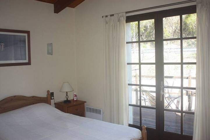 Limoux Holiday Villa (8 people). Situated on the edge of picturesque Limoux in Limoux, Région de Limoux