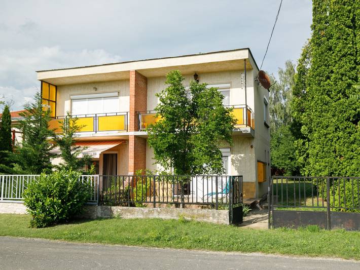 Ferienhaus für 4 Personen, mit Balkon und Terrasse sowie Garten