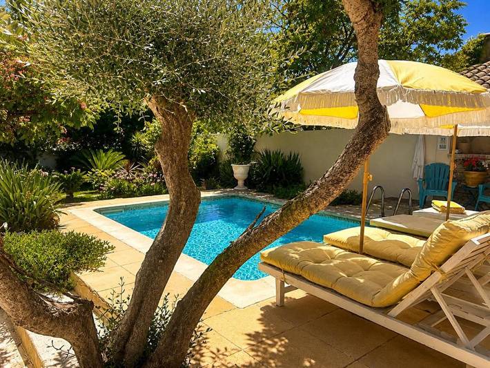 Location de vacances pour 4 personnes, avec jardin ainsi que piscine et vue à Salon-de-Provence - 3