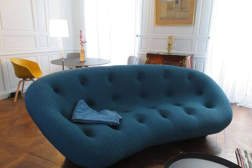 Appartement entier, Appartement calme sur jardin , idéalement situé au coeur de La Rochelle in La Rochelle, Région de La Rochelle