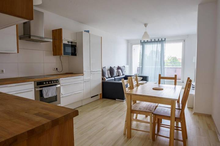Ferienwohnung für 6 Personen, mit Balkon und Terrasse sowie Ausblick in Liesing