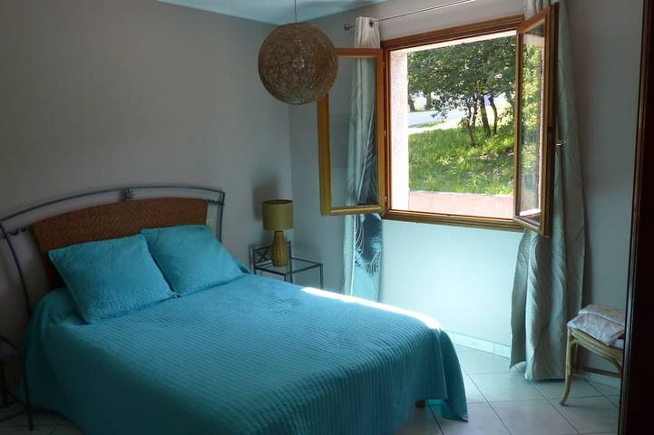 Location de vacances pour 5 personnes, avec terrasse et jardin à Patrimonio - 3