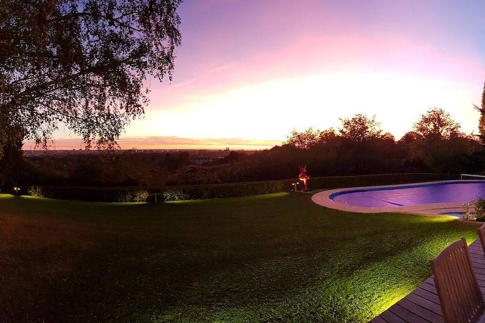 Traumvilla mit außergewöhnlichem Blick auf Tours und seine Kathedrale in Tours, Tours und Umgebung