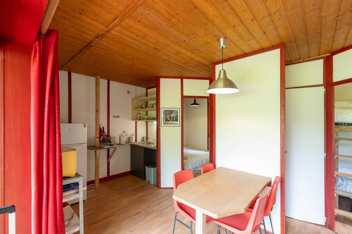 Maison de vacances 'Bungalow Moulin Du Gournier' avec terrasse privée et jardin partagé in Malbosc, Parc naturel régional des Monts d'Ardèche