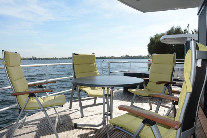 Ferienhaus für 4 Personen, mit Balkon und Terrasse sowie Garten und Seeblick in Rees - 3