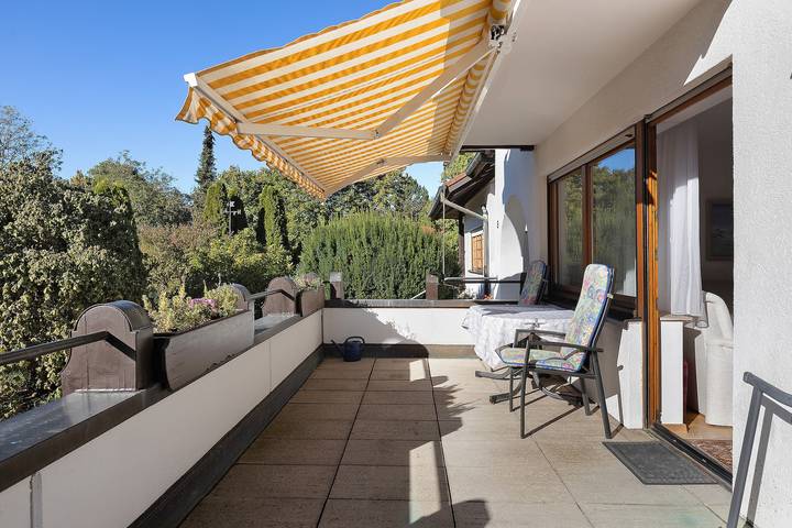 Hel lägenhet, Beautiful Ground Floor Apartment with Dreiwelten Card and Terrace near Solemar in Bad Dürrheim, Central Black Forest