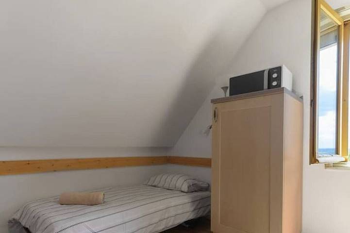 Location de vacances pour 5 personnes, avec balcon et jardin à Abrest - 2