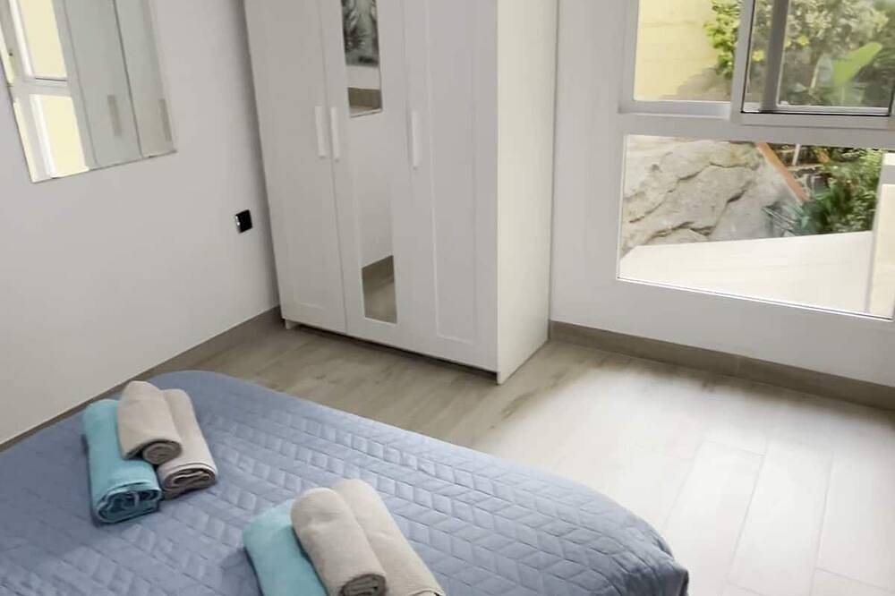 Entire apartment, Second floor apartment in facility with direct beach access in Arguineguin, South Gran Canaria