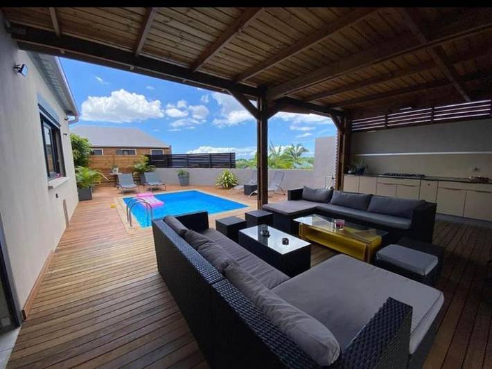 Location de vacances pour 10 personnes, avec piscine ainsi que vue et jardin dans Bois de Nèfles - 4