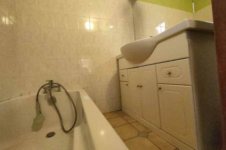 Gîte pour 6 personnes, avec jardin et sauna ainsi que terrasse et jacuzzi à Dommartin-lès-Remiremont - 3