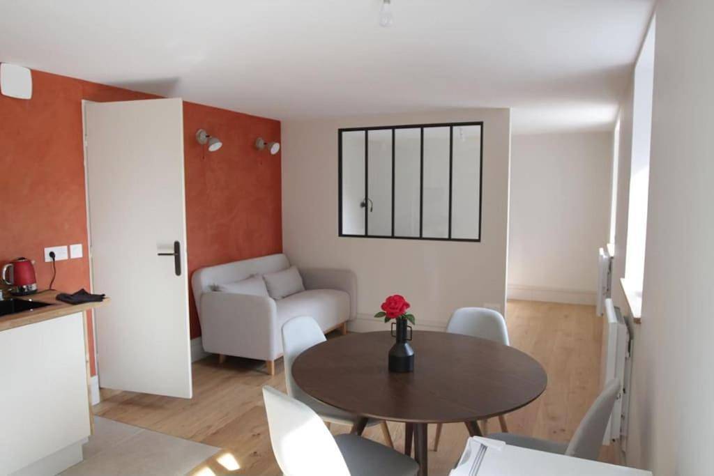 Appartement entier, One-Bedroom Apartment in Remiremont, Région d'Épinal