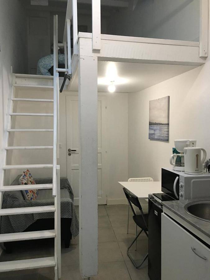 Appartement entier, Petit Studio in Eysines, Région de Bordeaux