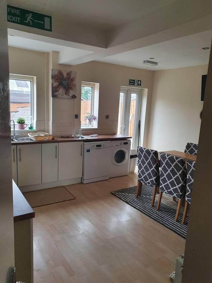 5-Bed House with separate living room in Birmingham, Région de Birmingham