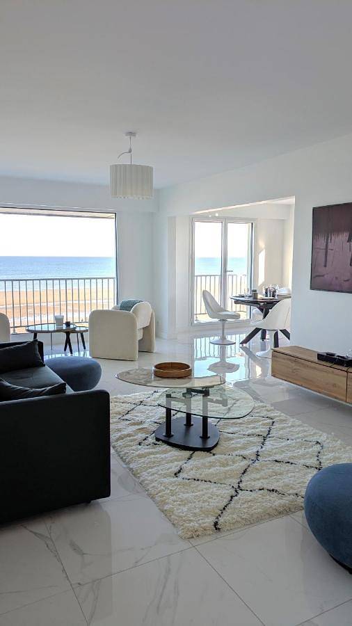 Appartement entier, Le Grand Large, spacieux F3 vue mer exceptionnelle avec parking in Villers-sur-Mer, Région de Lisieux