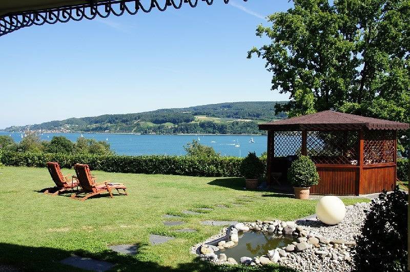 Appartement de vacances entier, Ferienwohnung Hesse Ralf - 3-Zimmer-Fewo, sep. Küche, Terrasse, Seesicht, 160 qm in Gaienhofen, Untersee