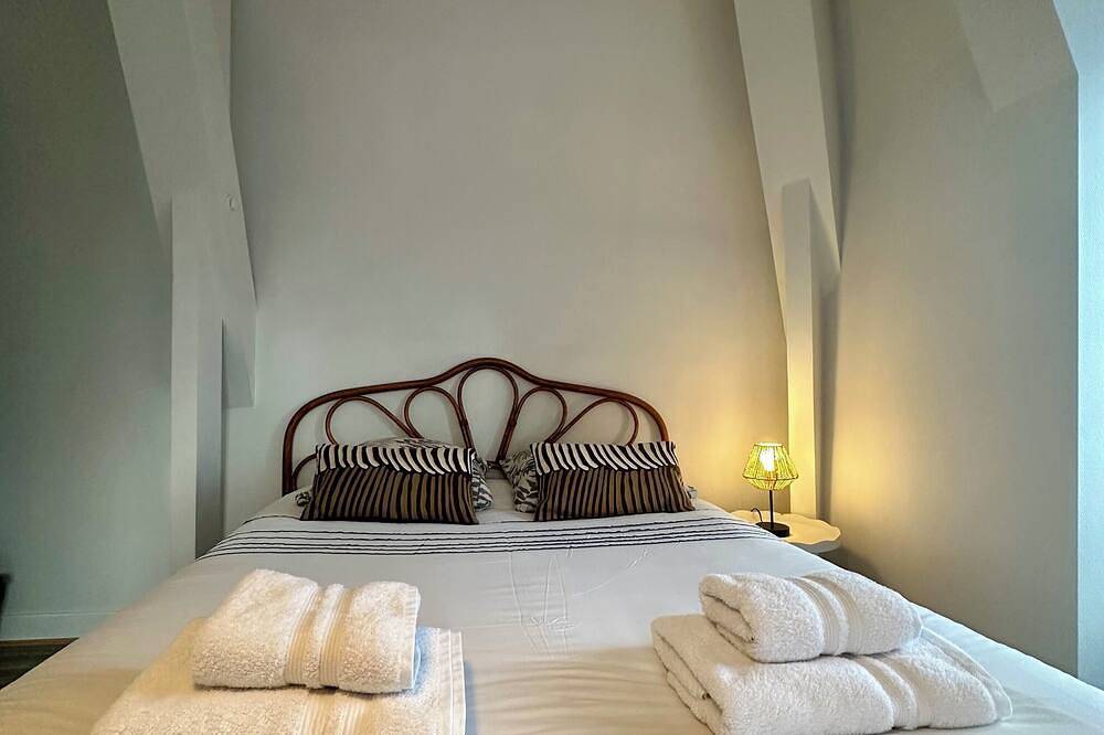 Ganze Wohnung, Casa Brune - Votre cocon en plein cœur de Brive in Brive-la-Gaillarde, Brive-la-Gaillarde und Umgebung