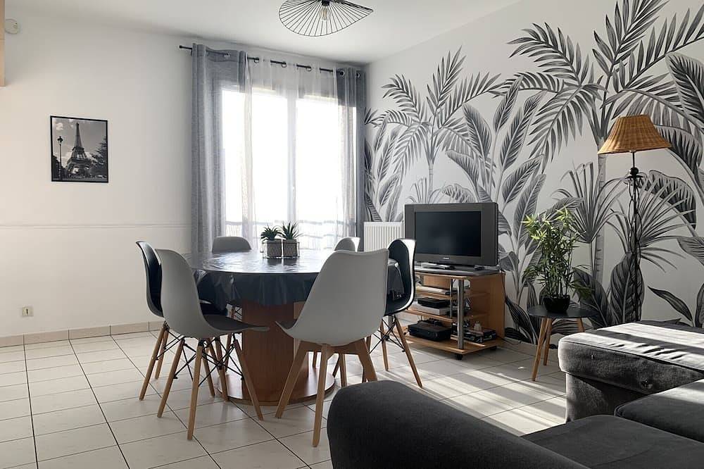 Ganze Wohnung, 2Bedrooms / 8pax Wifi Wohnung, Disneyland 3mn: Rer Station Chessy-Val d'Europe in Chessy, Seine-et-Marne