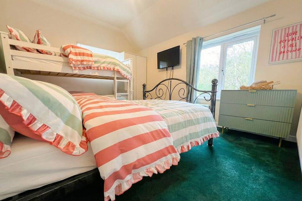 Entire apartment, New Forest getaway just two minutes from the station in Brockenhurst, Hampshire