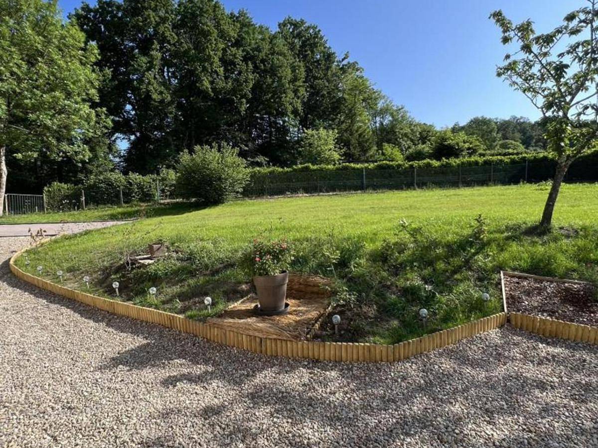 Gîte cosy en forêt avec terrasse, proche étang et loisirs, 3 chambres, wifi, plancha et parking - Fr-1-489-453 in Cérilly, Région de Montluçon