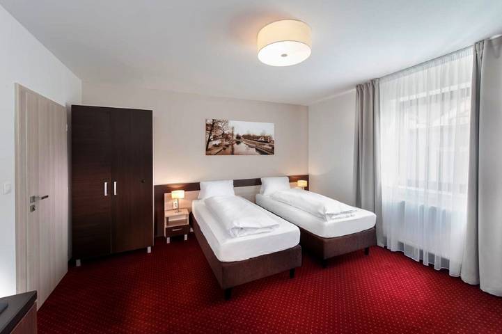 Ferienhaus für 3 Personen, mit Terrasse und Whirlpool sowie Sauna in Pilsen