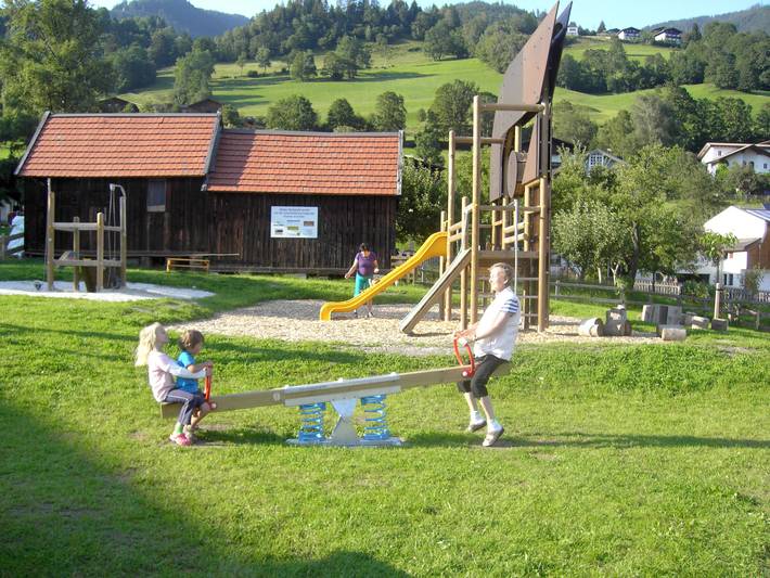 Ferienwohnung für 4 Personen, mit Balkon und Garten