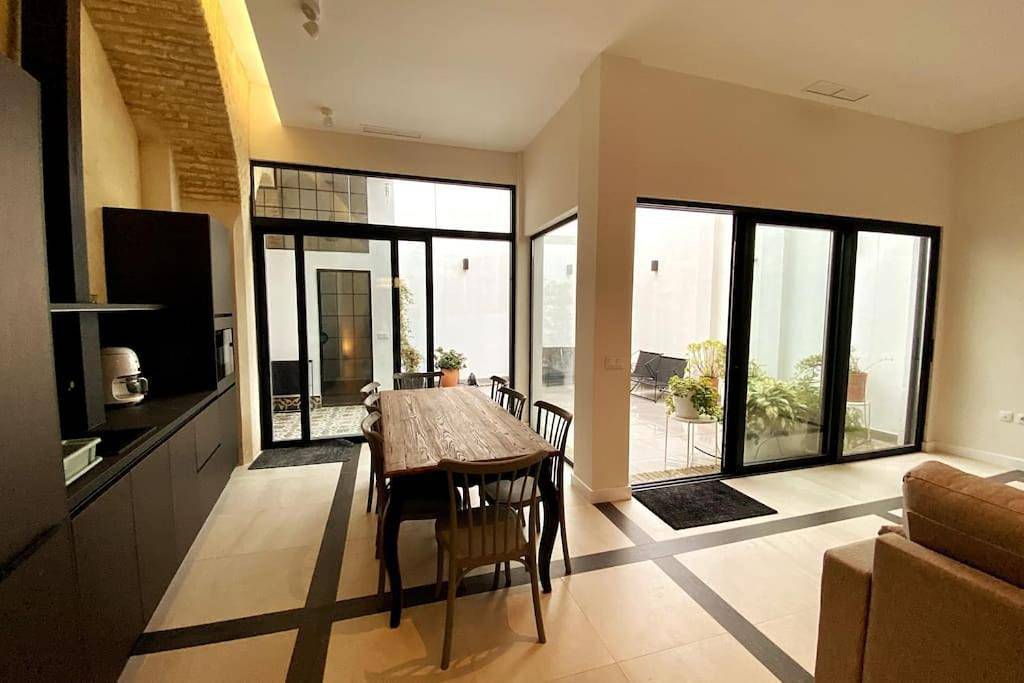 Preciosa Casa Centro Histórico Jerez, Parking privado+ Wi-Fi in Jerez de la Frontera, Costa de la Luz