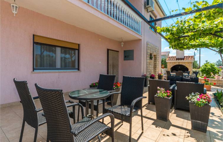 Ferienwohnung für 3 Personen, mit Terrasse in Biograd na Moru - 3