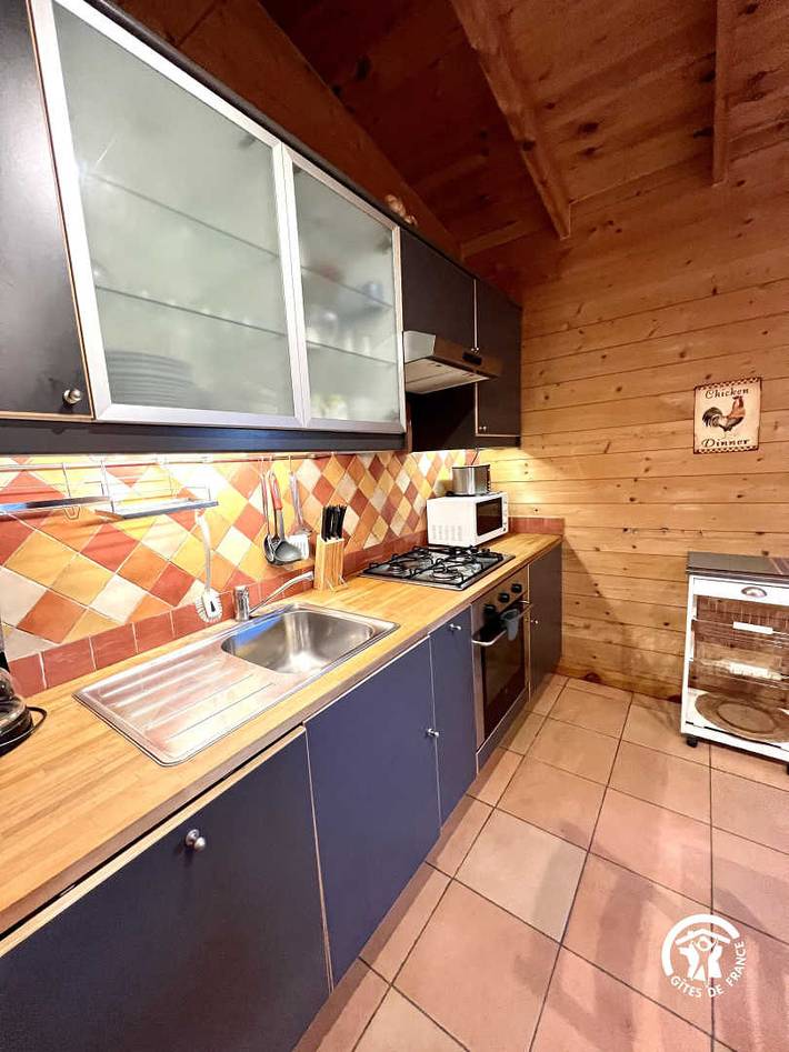 Chalet pour 2 personnes, avec terrasse ainsi que piscine et jardin dans l' Aude - 3
