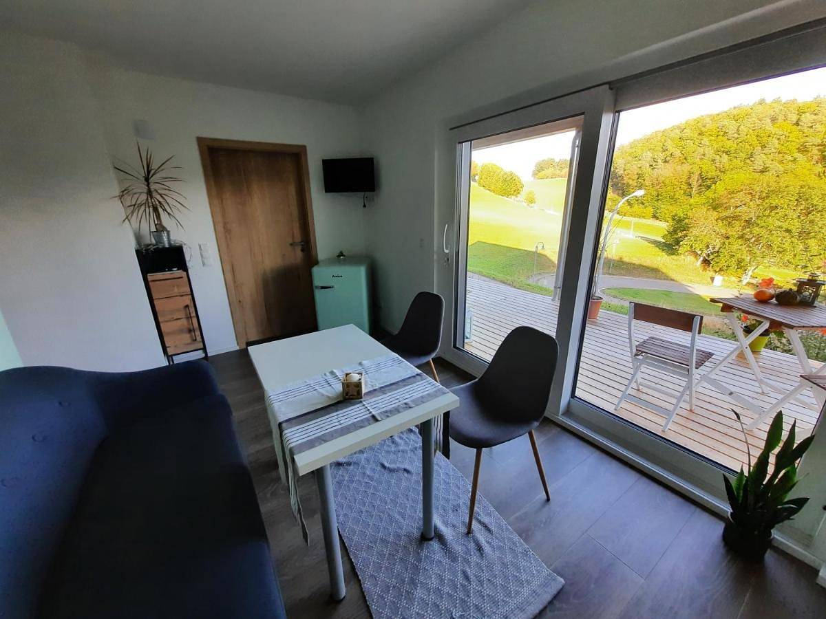 Ganze Wohnung, Ferienwohnung Karussell in Siebenbach, Osteifel