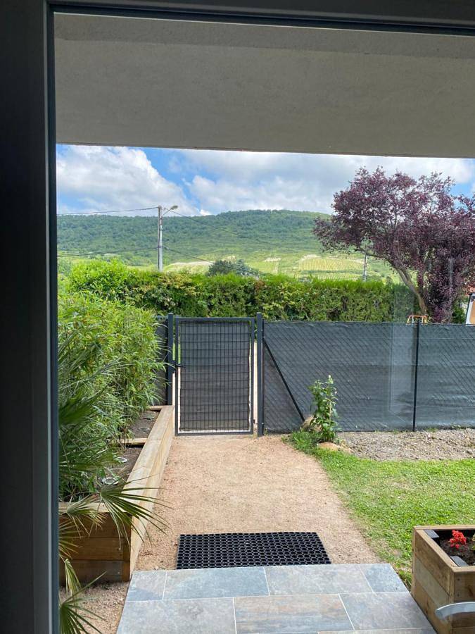 Gîte pour 4 personnes, avec vue et jardin à Châteaugay - 3