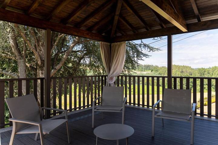 Casa rural para 4 personas, con Balcón y Terraza además de Jardín y Piscina en Amares - 3